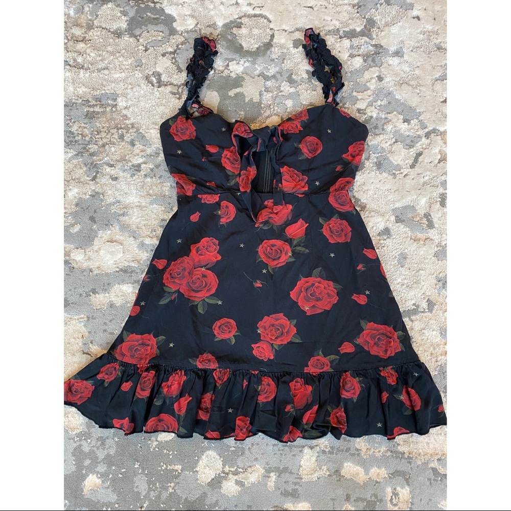 White Fox Rose Dress 🌹!!!